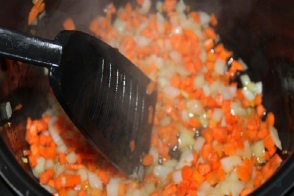 cocinar en una olla de cocción lenta