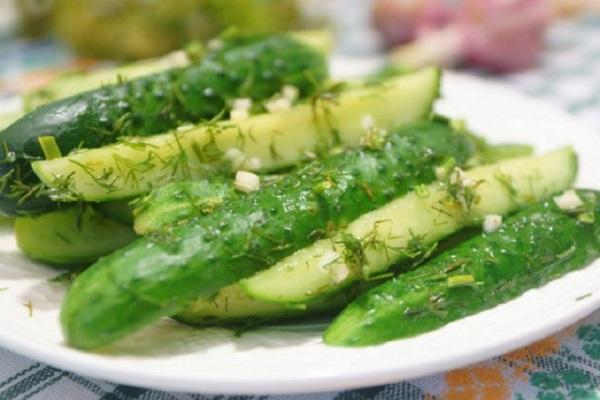 sliced ​​cucumbers