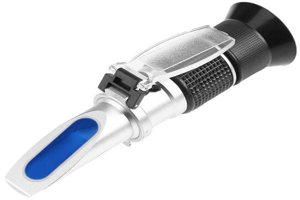 refractometer device