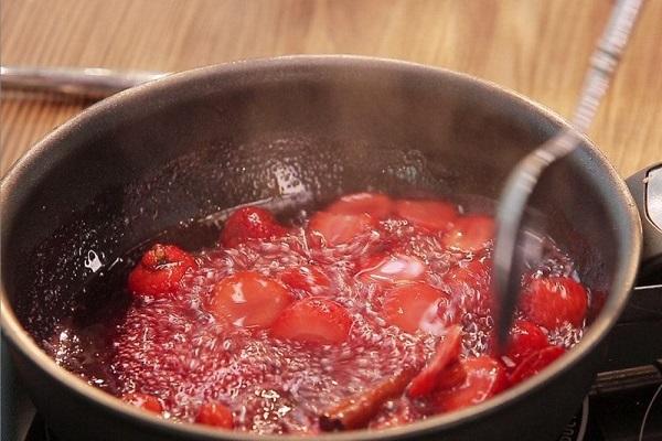 boiling berries