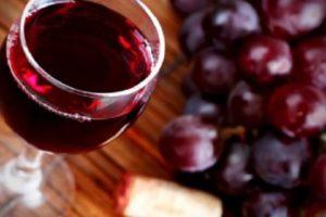 The technology of making wine from frozen grapes at home