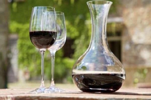 glass decanter