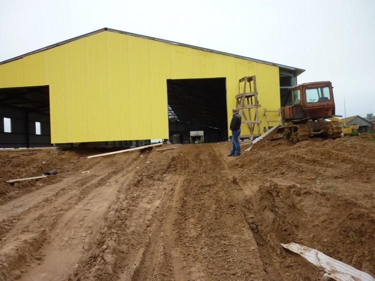 Projet et schéma de construction d'une grange, comment faire un stand de vos propres mains