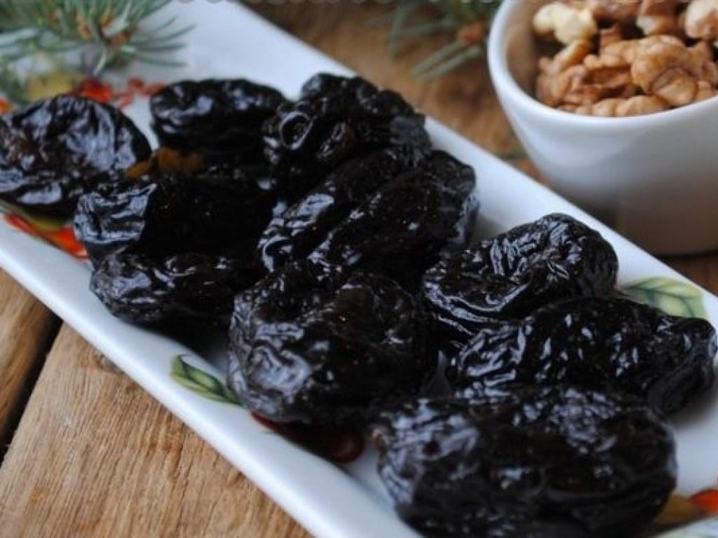 fresh prunes