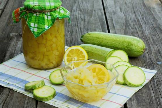 confiture de moelle aux ananas en conserve